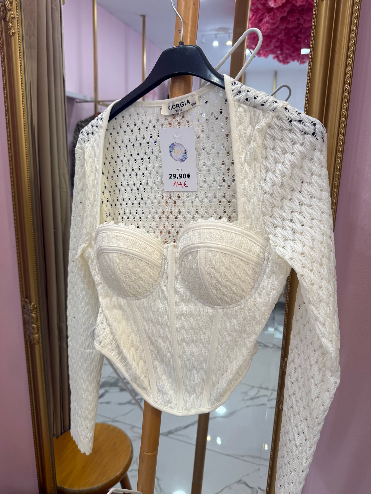 Camiseta Leila