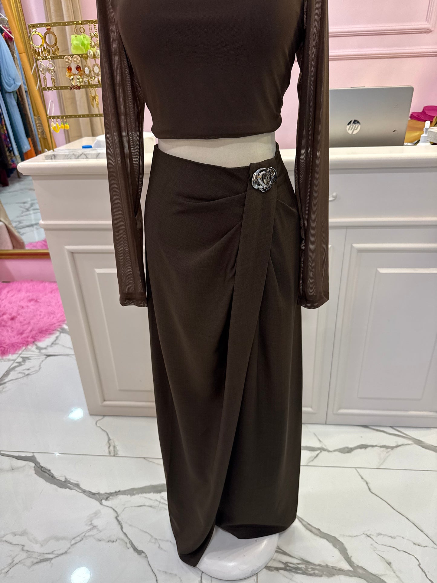 Pantalon broche dorado