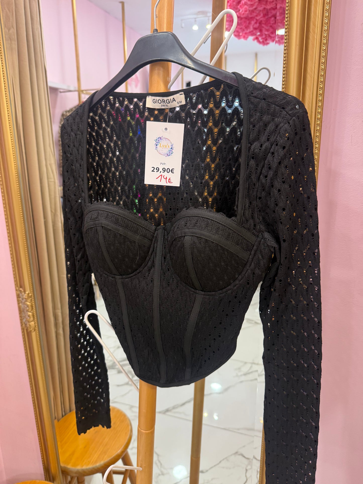 Camiseta Leila